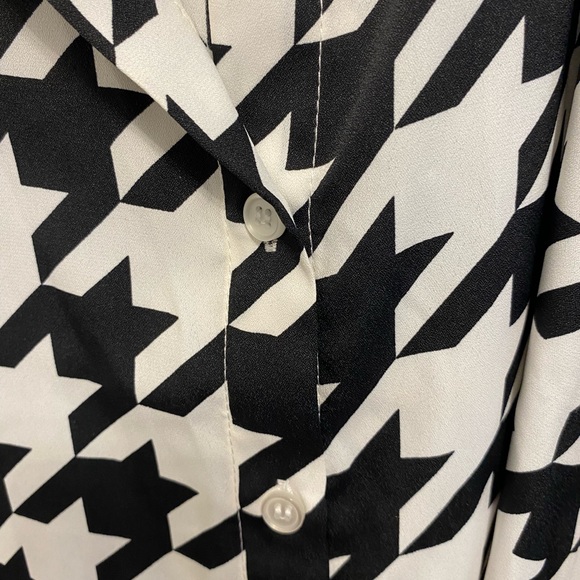 Beautiful plus size top - Picture 4 of 5